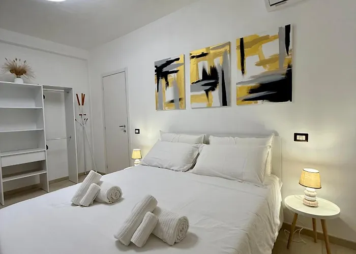 Uri House-il Tuo Rifugio Moderno A 300mt Dalla Metro C * Rom